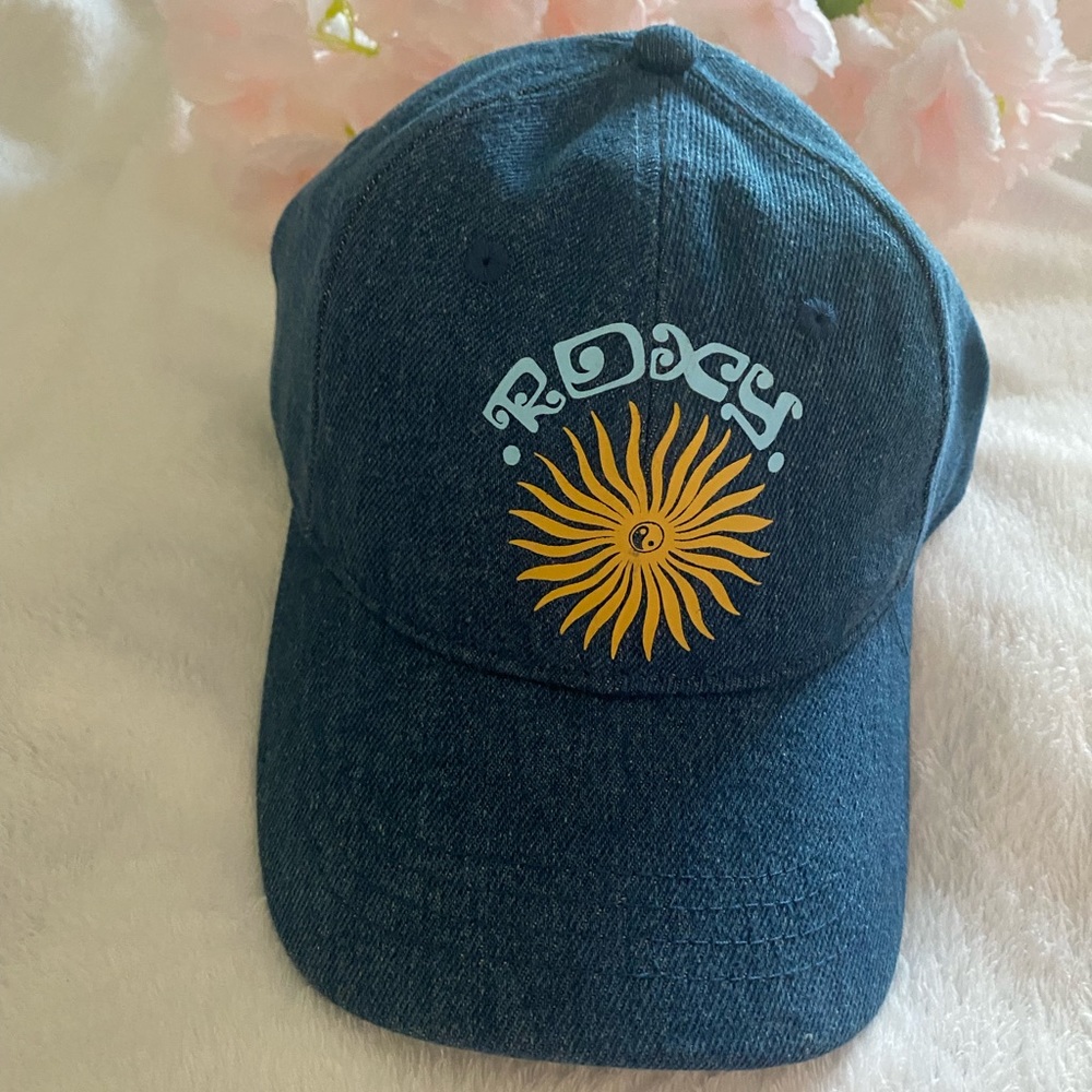 New Roxy sun Ying Yang baseball cap